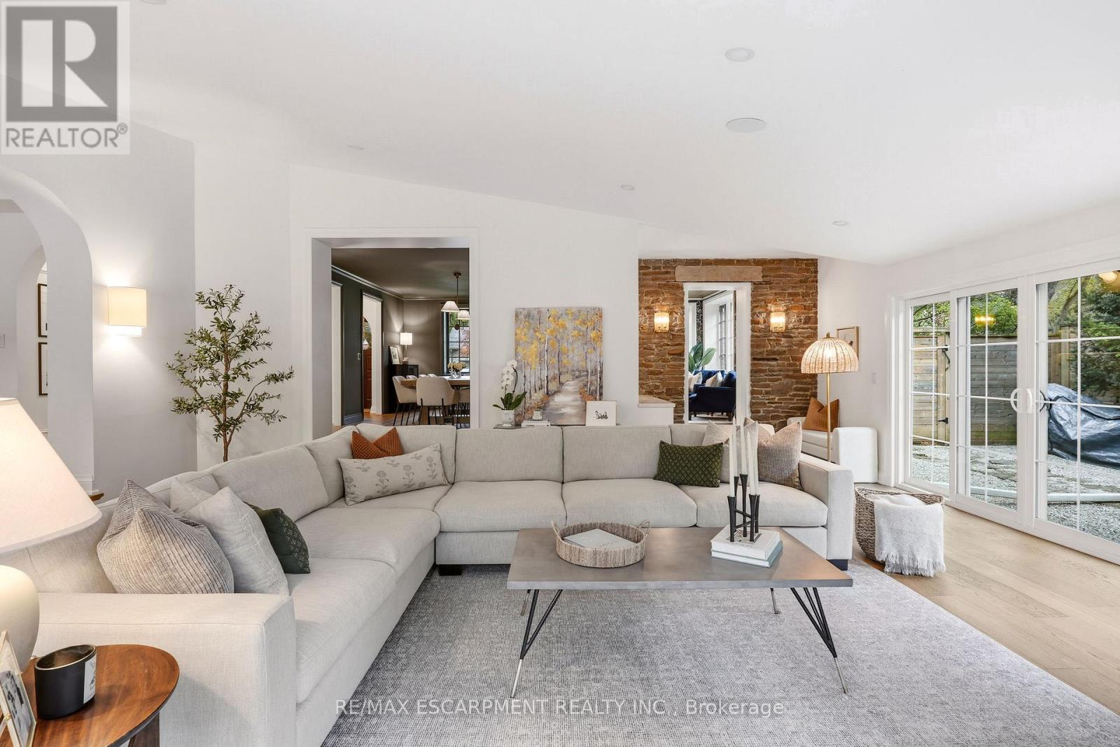 3081 BALMORAL AVENUE - 22