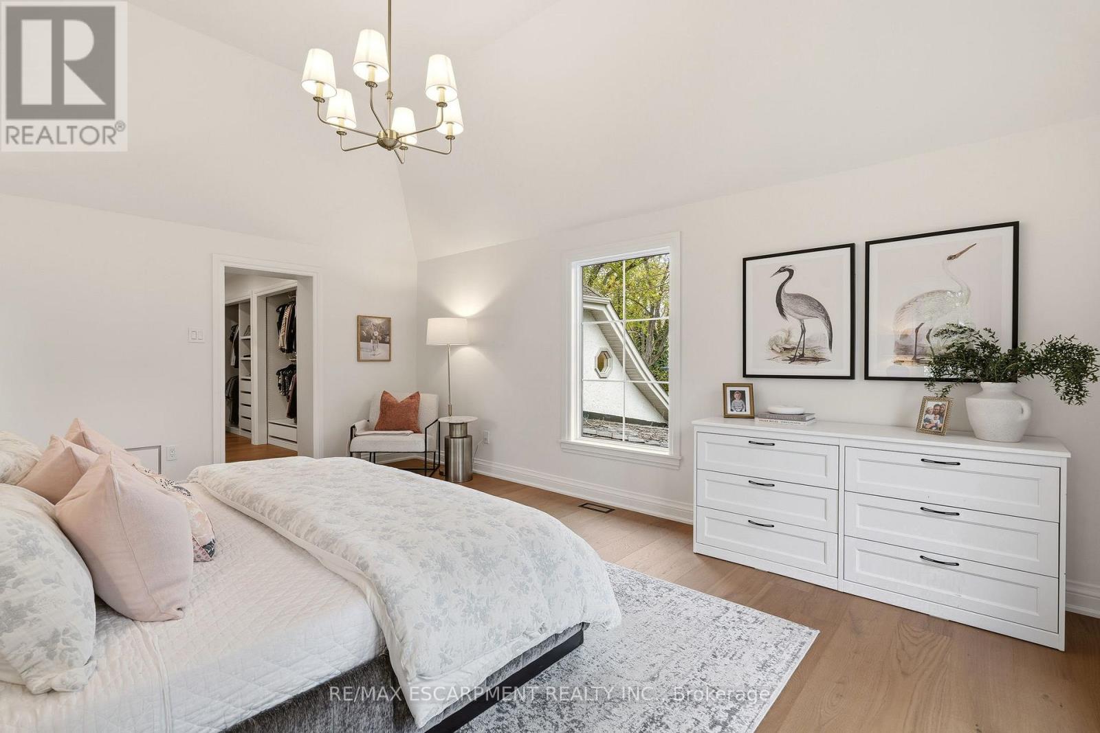 3081 BALMORAL AVENUE - 35