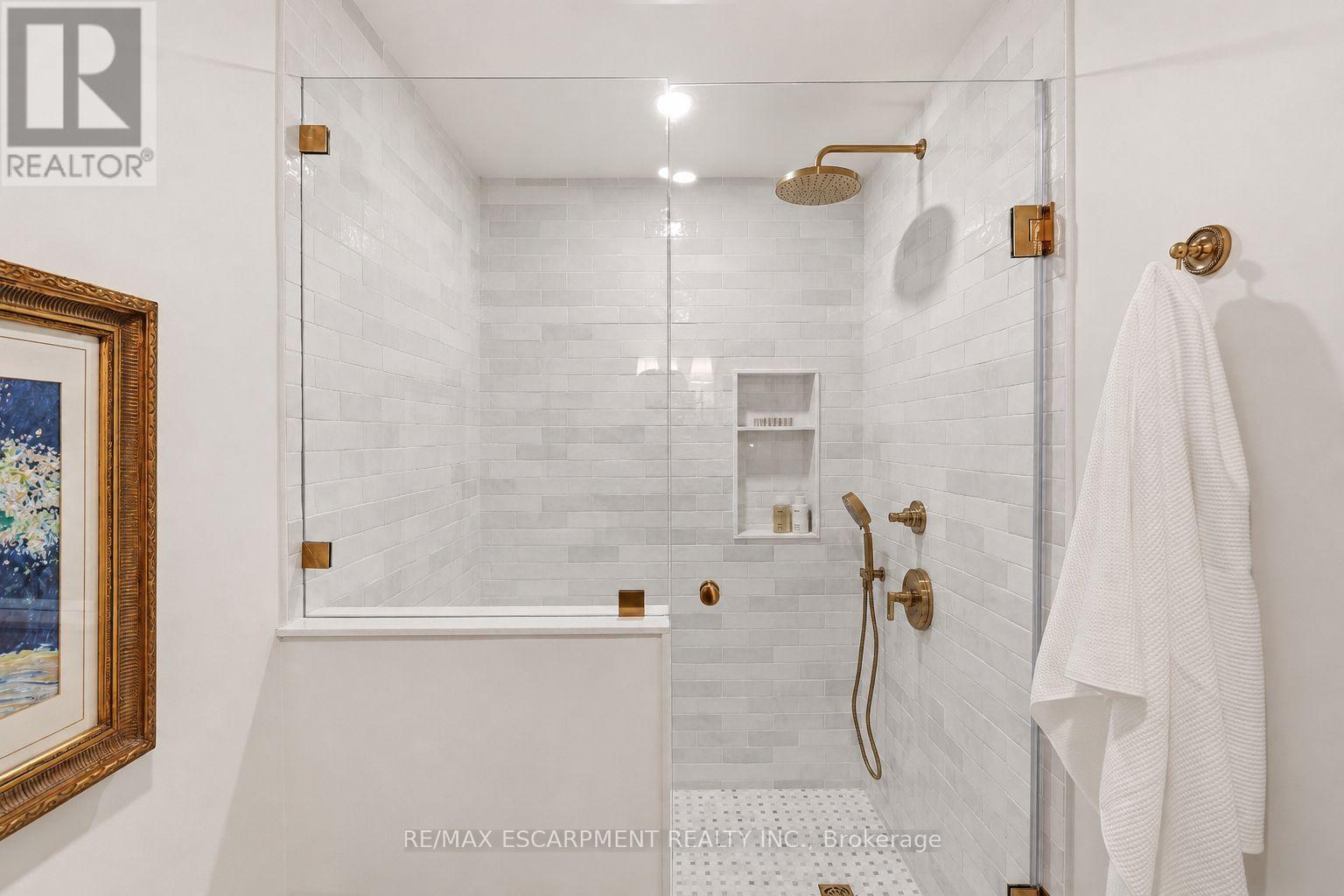 3081 BALMORAL AVENUE - 37