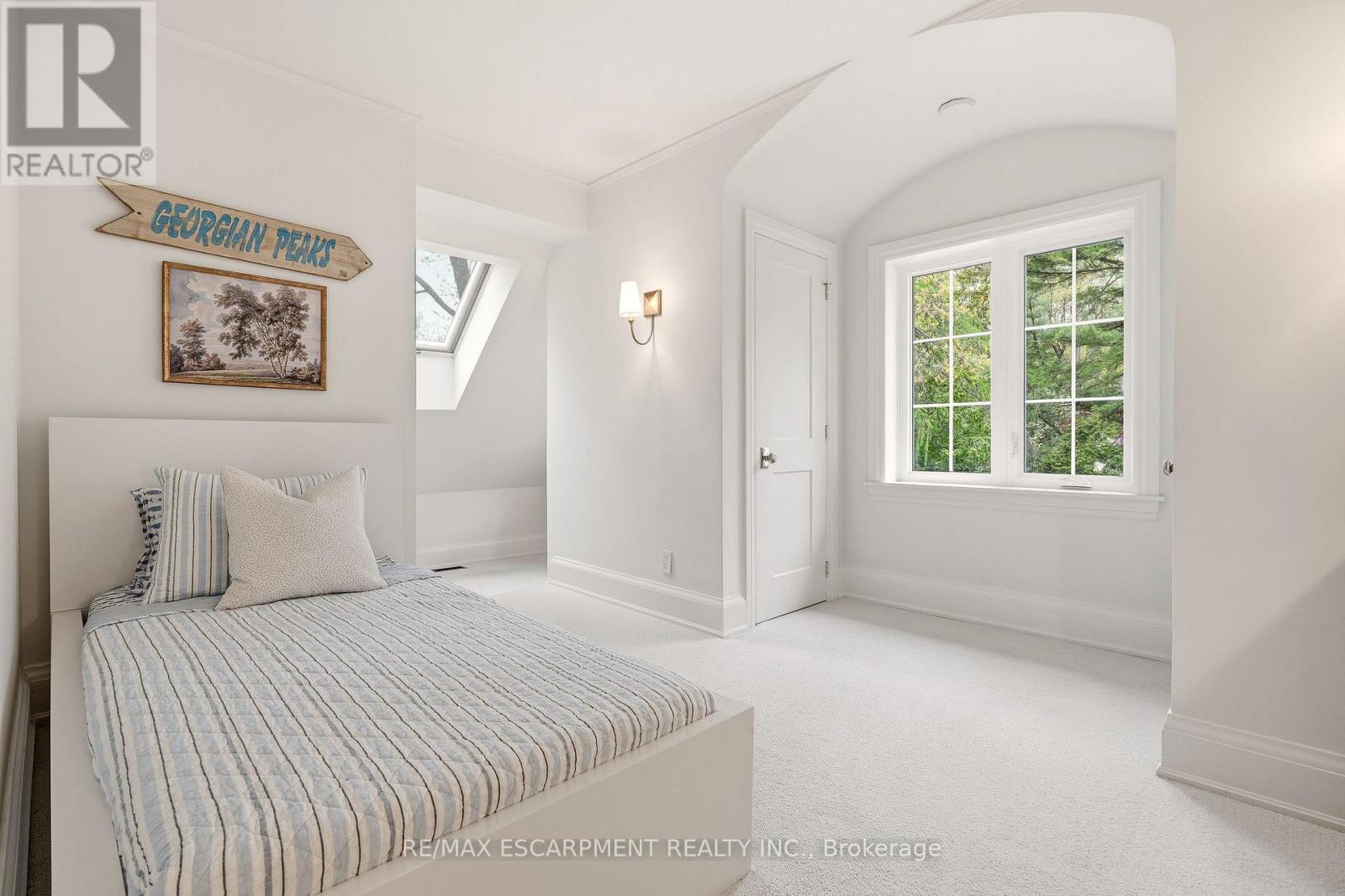 3081 BALMORAL AVENUE - 40