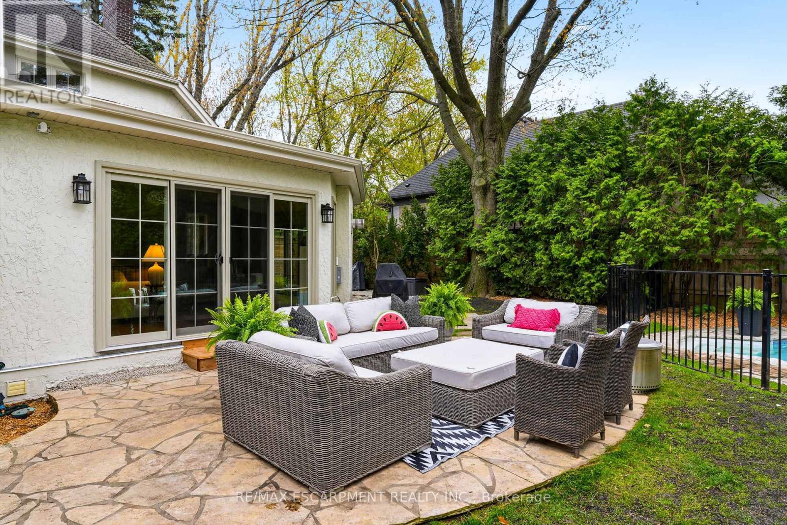 3081 BALMORAL AVENUE - 47