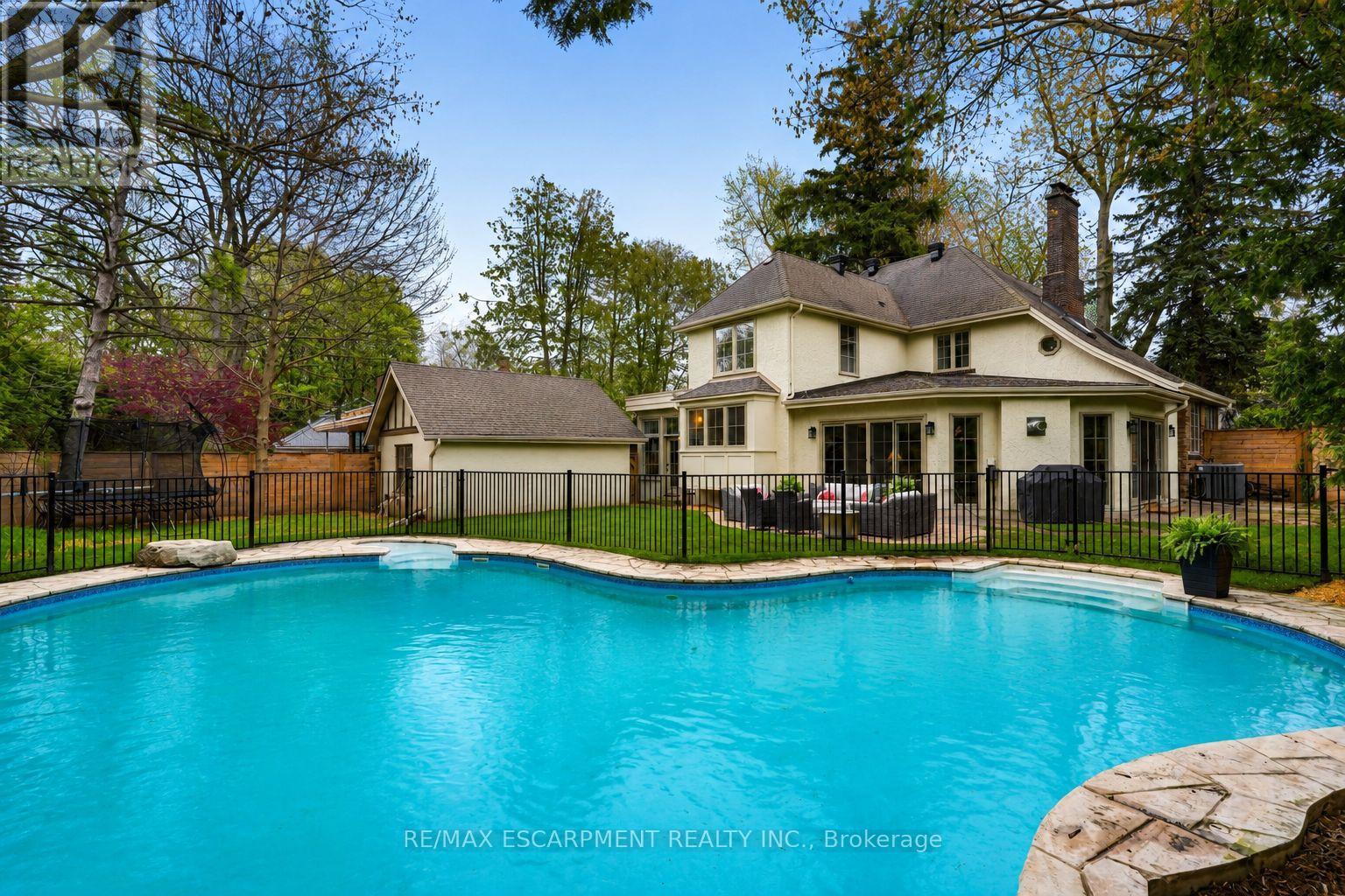 3081 BALMORAL AVENUE - 48