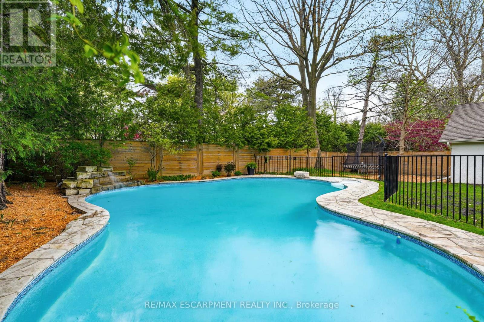 3081 BALMORAL AVENUE - 49