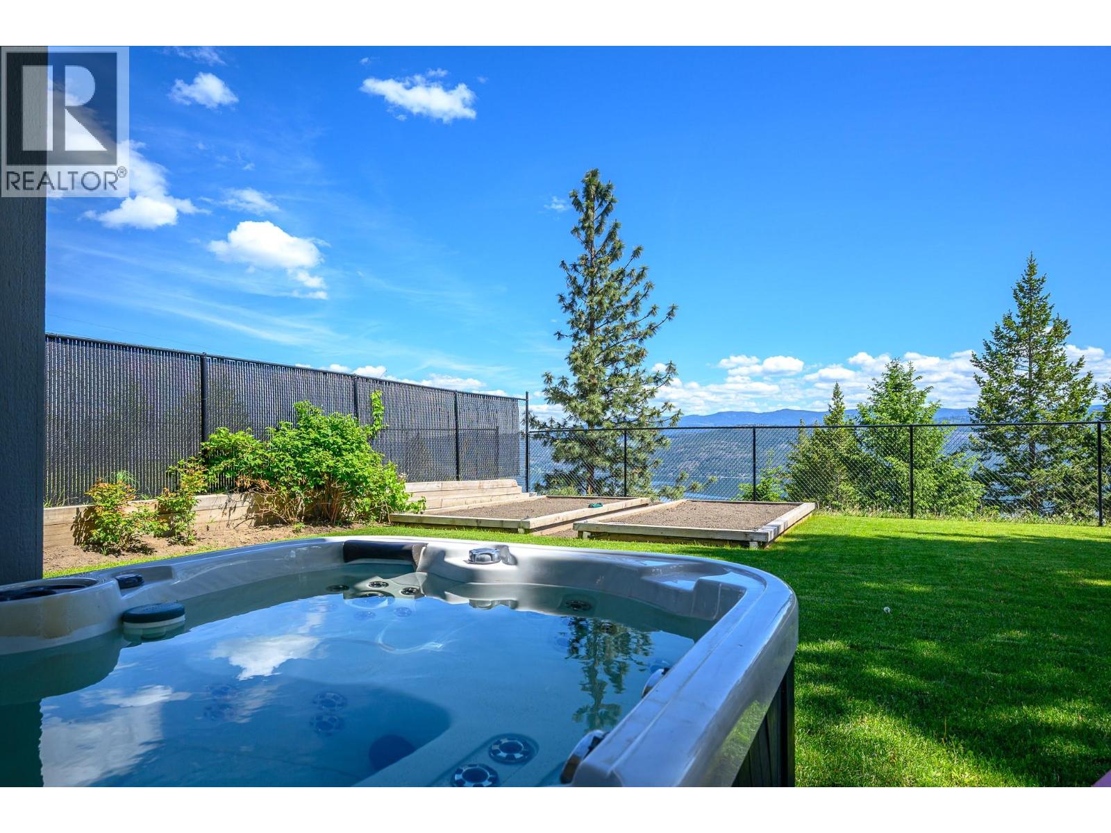 66 Crown Crescent, Vernon