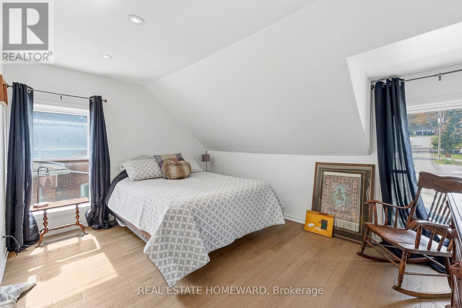 101 MAIN STREET - 32