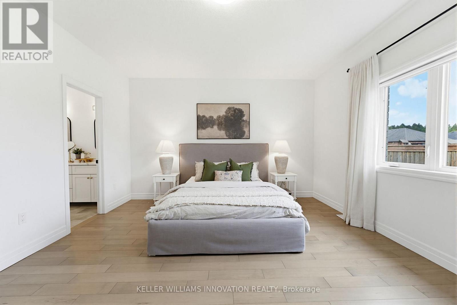 24 GILMER CRESCENT - 21