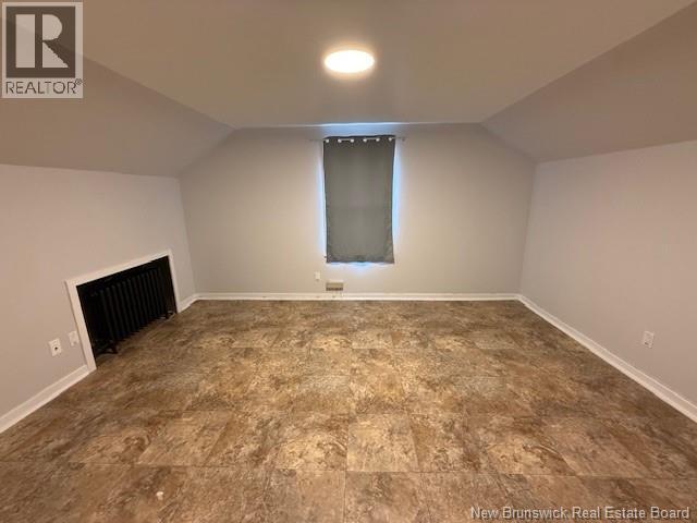 28 Dufferin Street - 32
