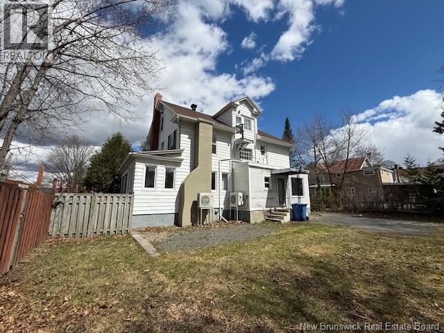 28 Dufferin Street - 36