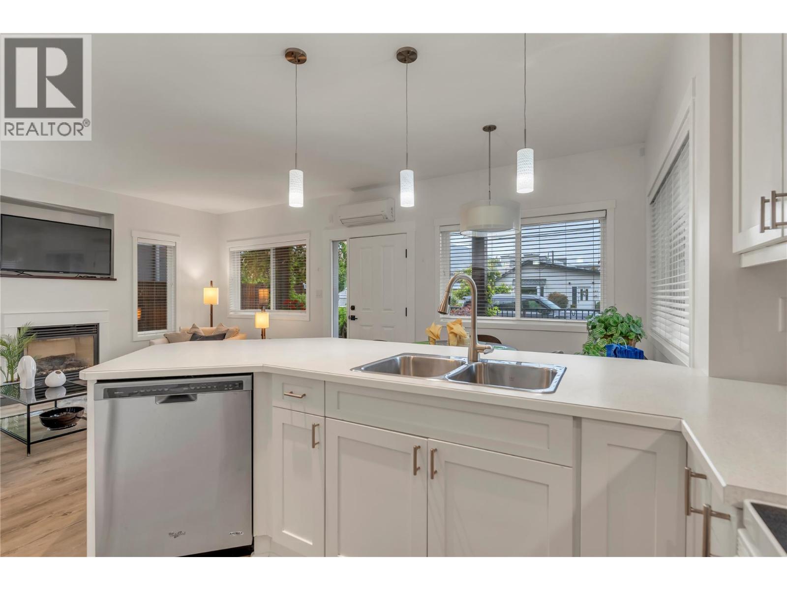 442 ALEXANDER AVE Avenue Unit# 101, Penticton