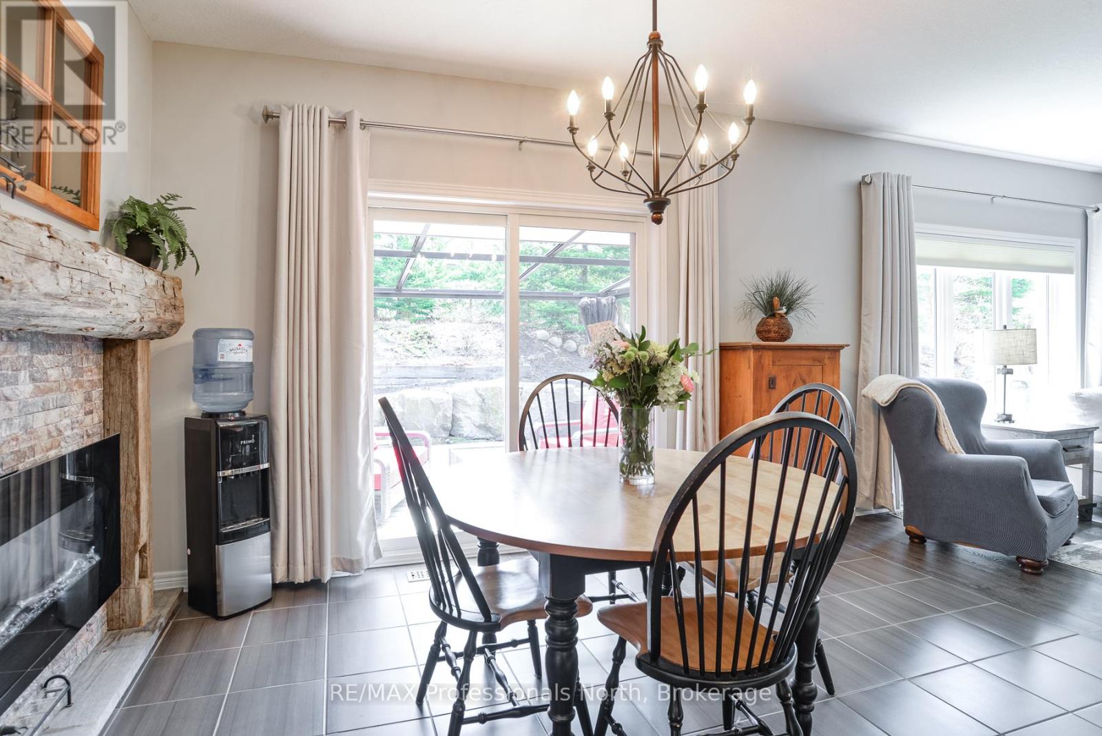 19 SELKIRK DRIVE - 11