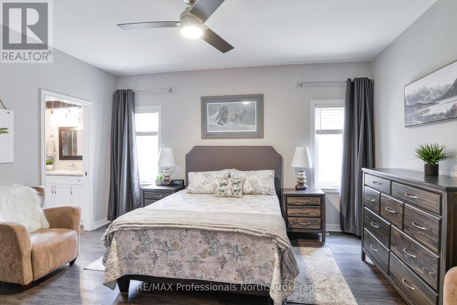19 SELKIRK DRIVE - 16