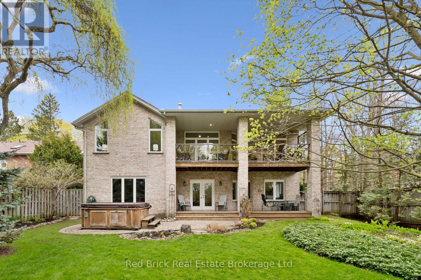 326 ERB STREET - 31