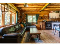 6179 Kubinec Road, Fernie, BC V0B1M1 Photo 7