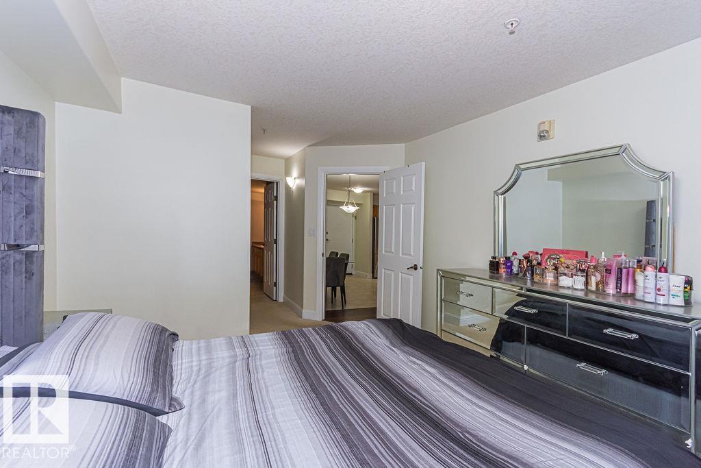#214 13005 140 AV NW - 25