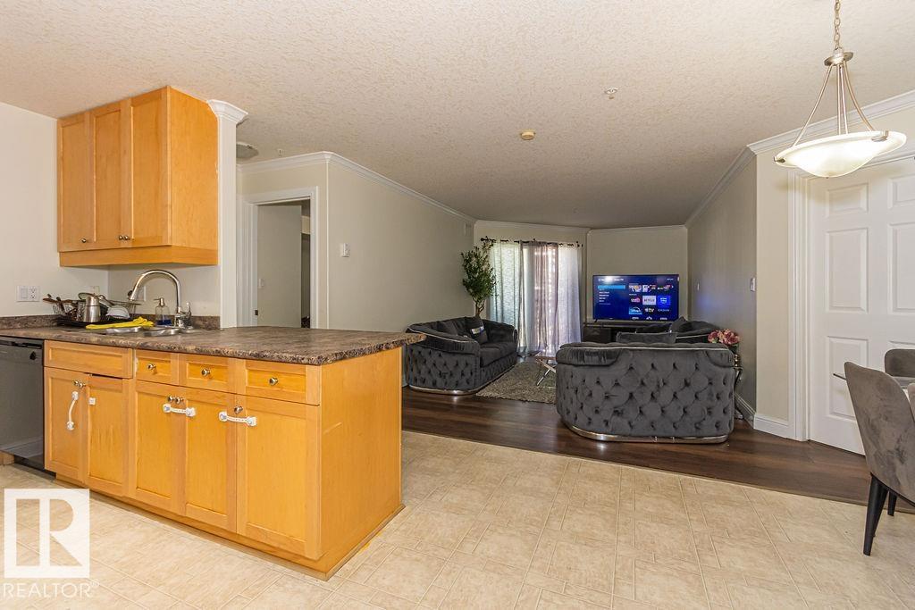 #214 13005 140 AV NW - 6