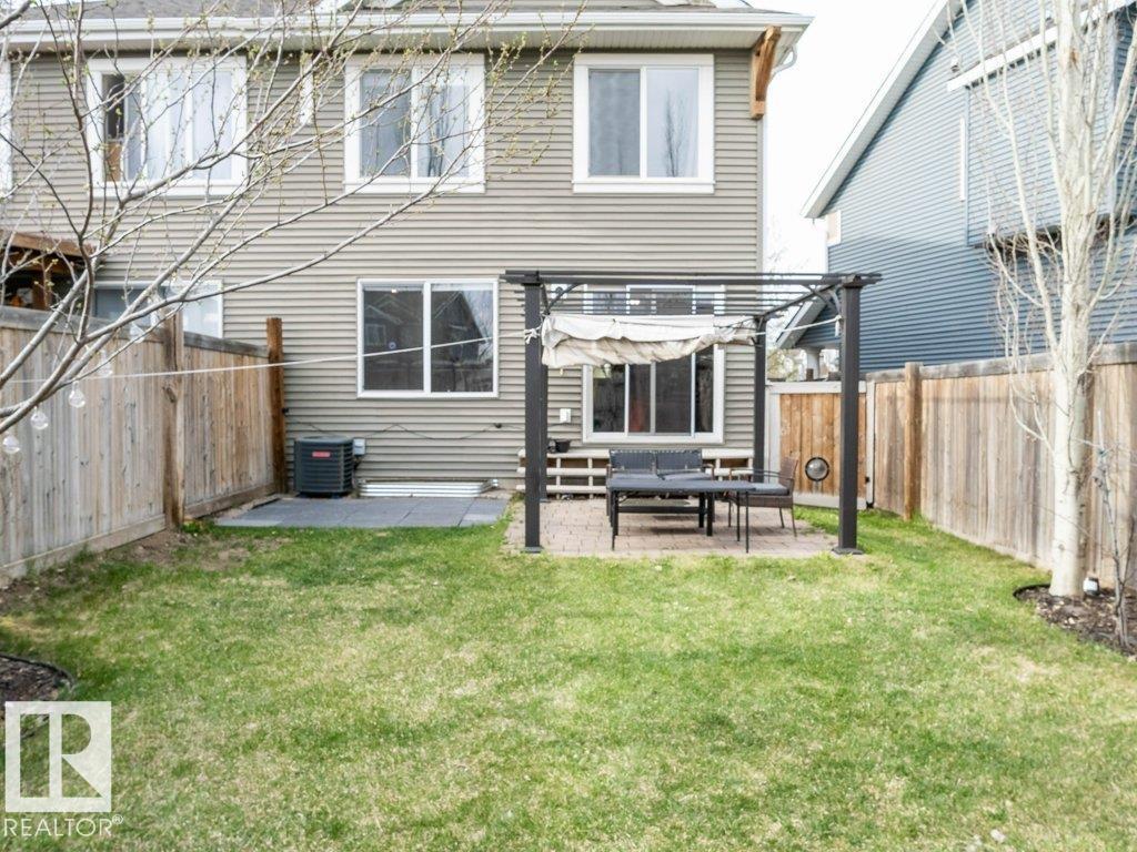7607 24 AV SW - 39