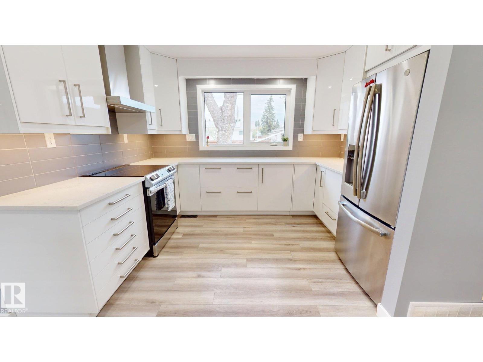 5308 94B AV NW, Edmonton