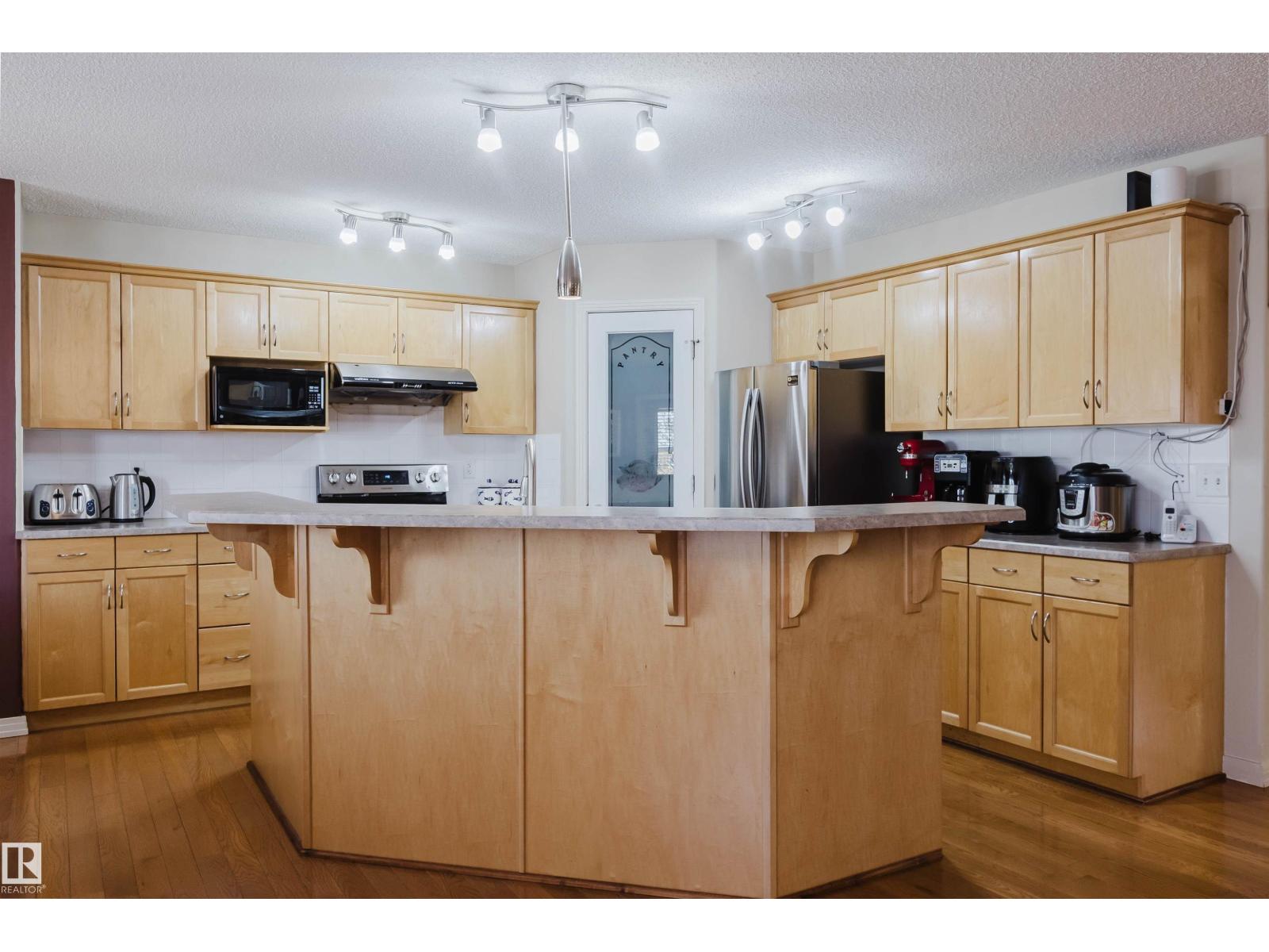 1764 MELROSE CR SW - 16