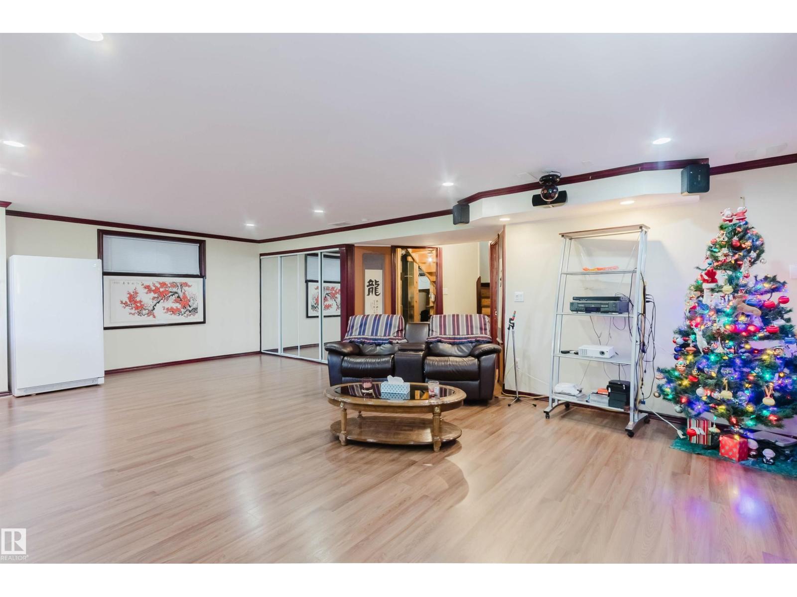 1764 MELROSE CR SW - 41