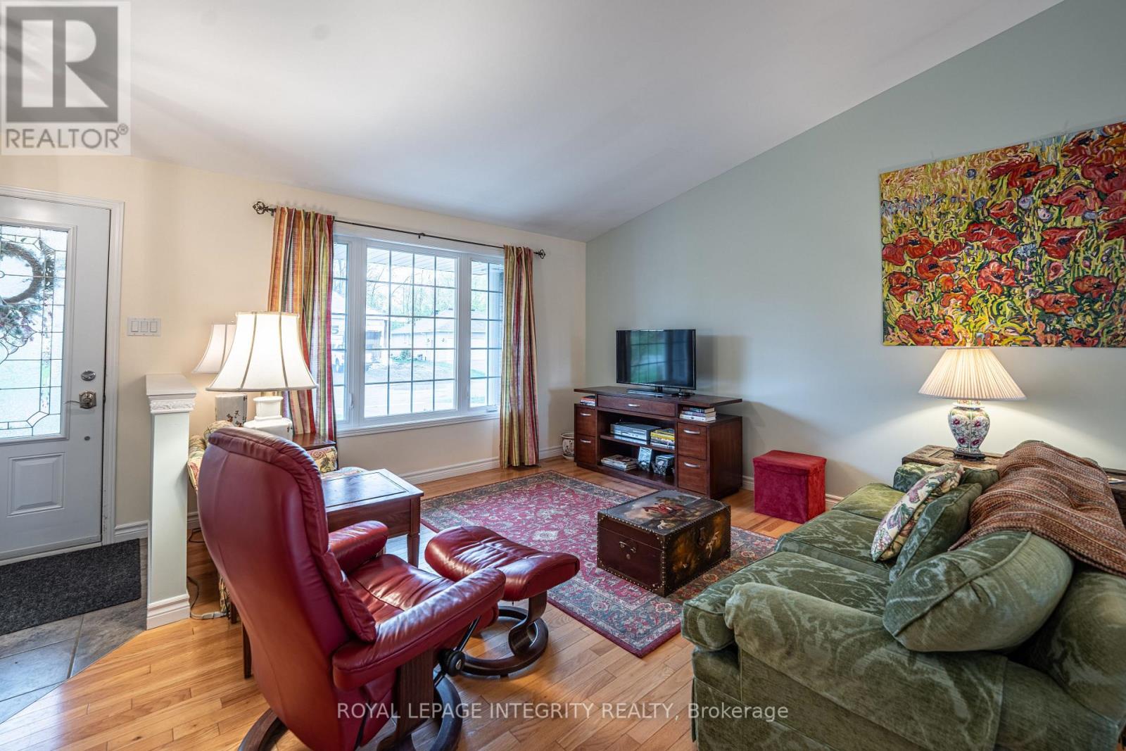 4 CHERRY AVENUE - 4
