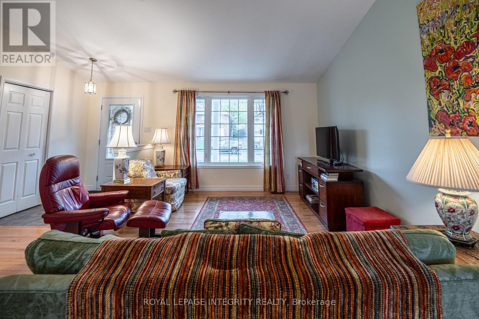 4 CHERRY AVENUE - 5