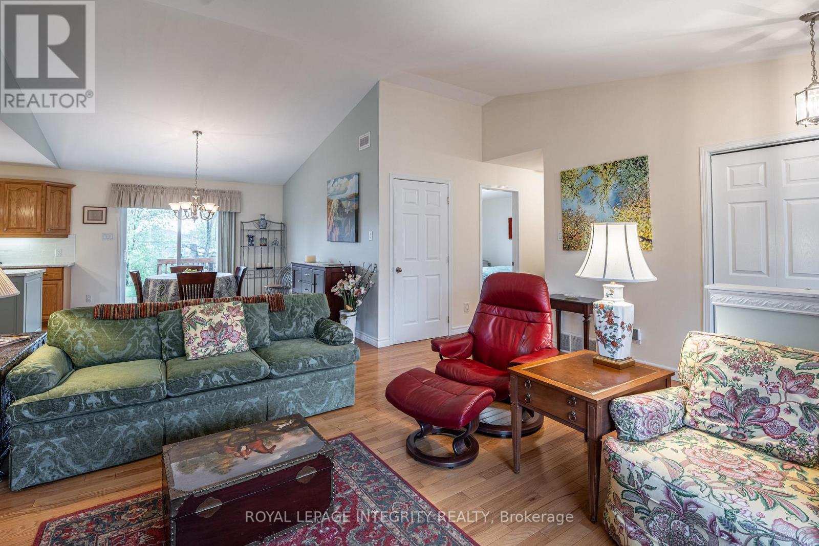 4 CHERRY AVENUE - 6