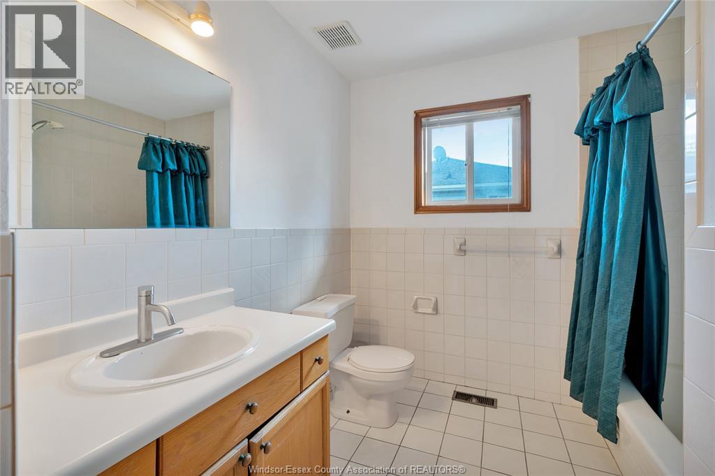 1042 BROOKVIEW CRESCENT, Windsor, Ontario, N8W5H3 — Photo 13