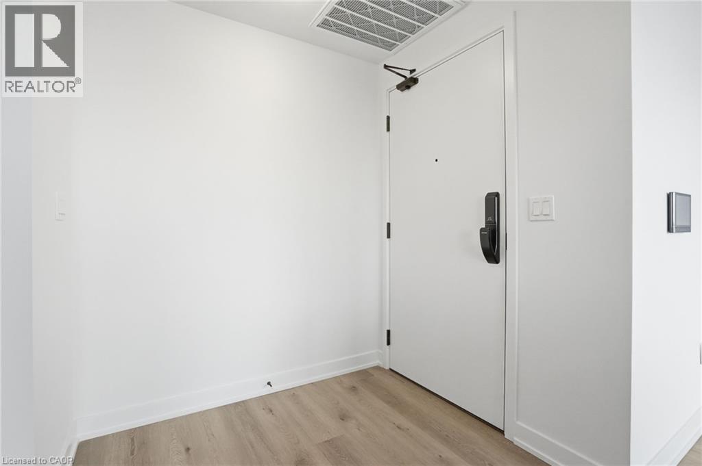 2075 LAKESHORE Road Unit# 602, Burlington, Ontario, L7R0H3 — Photo 5
