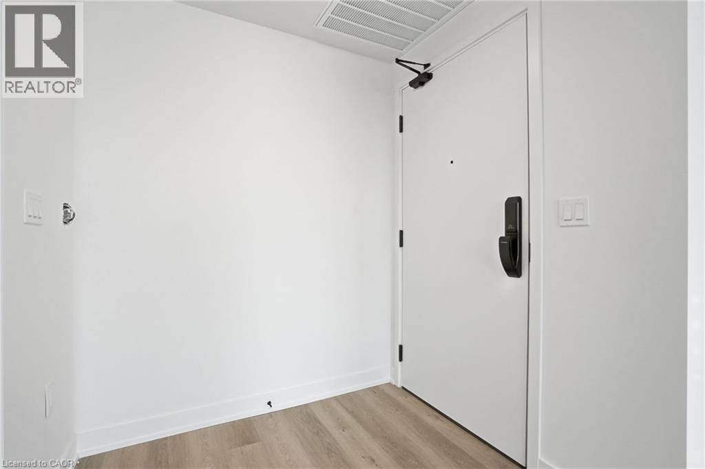 2075 LAKESHORE Road Unit# 1002, Burlington, Ontario, L7R0H3 — Photo 6