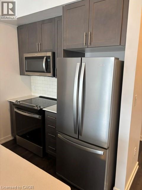 10 MALLARD Trail Unit# 527, Waterdown, Ontario, L8B2A7 — Photo 7