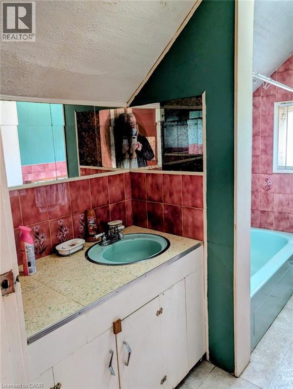 174 LONDON Street N, Hamilton, Ontario, L8H4C2 — Photo 26