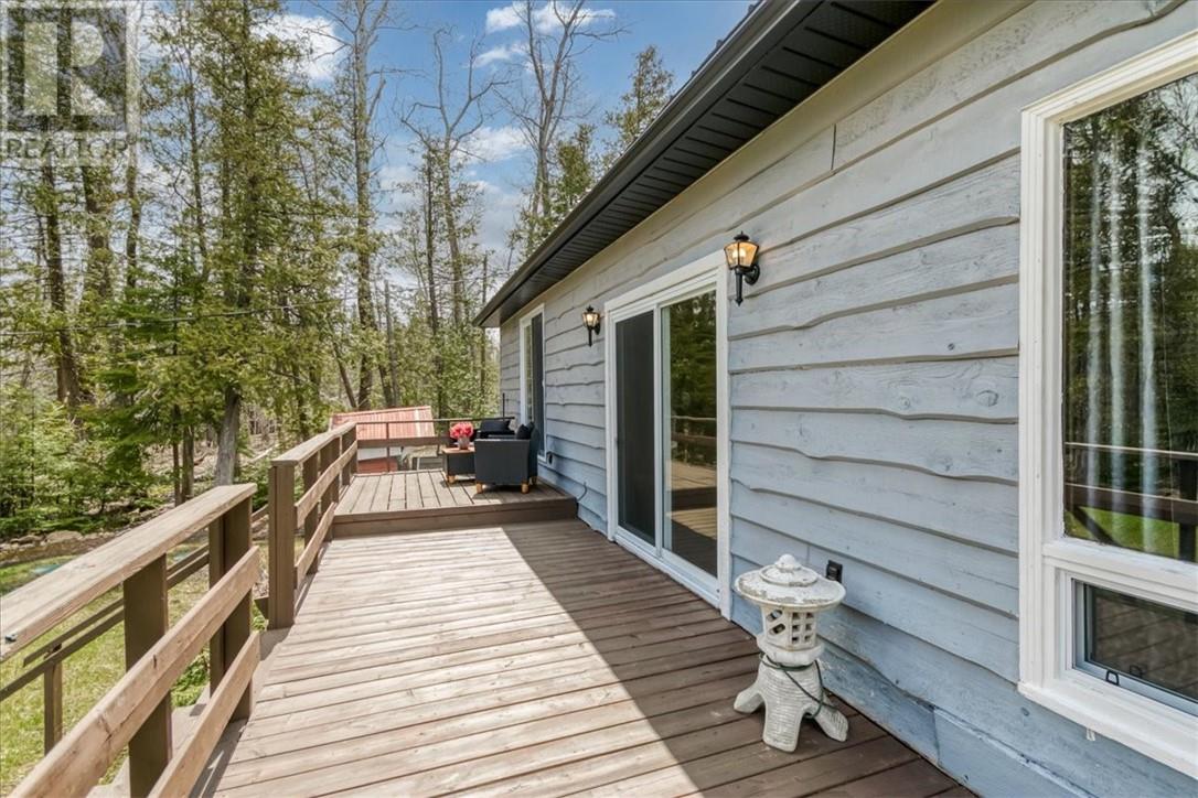 1137 Bay Estates Road S - 25