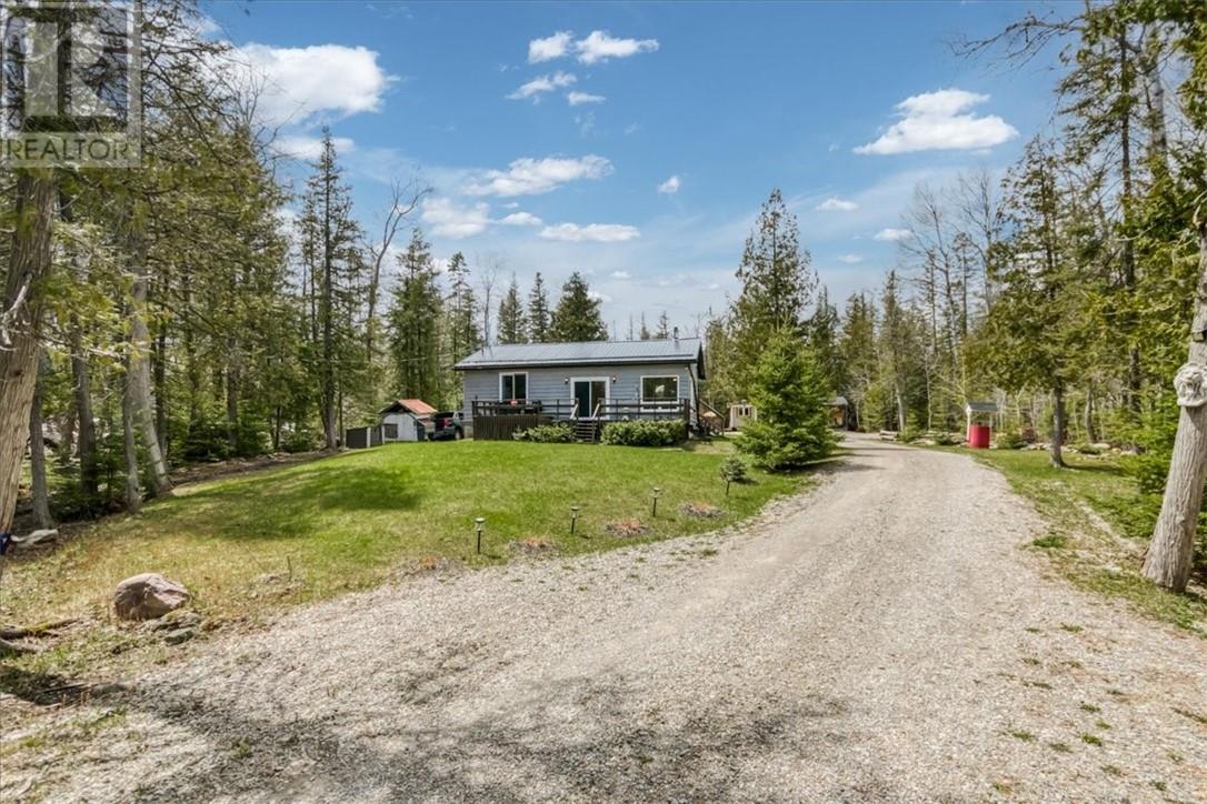 1137 Bay Estates Road S - 3