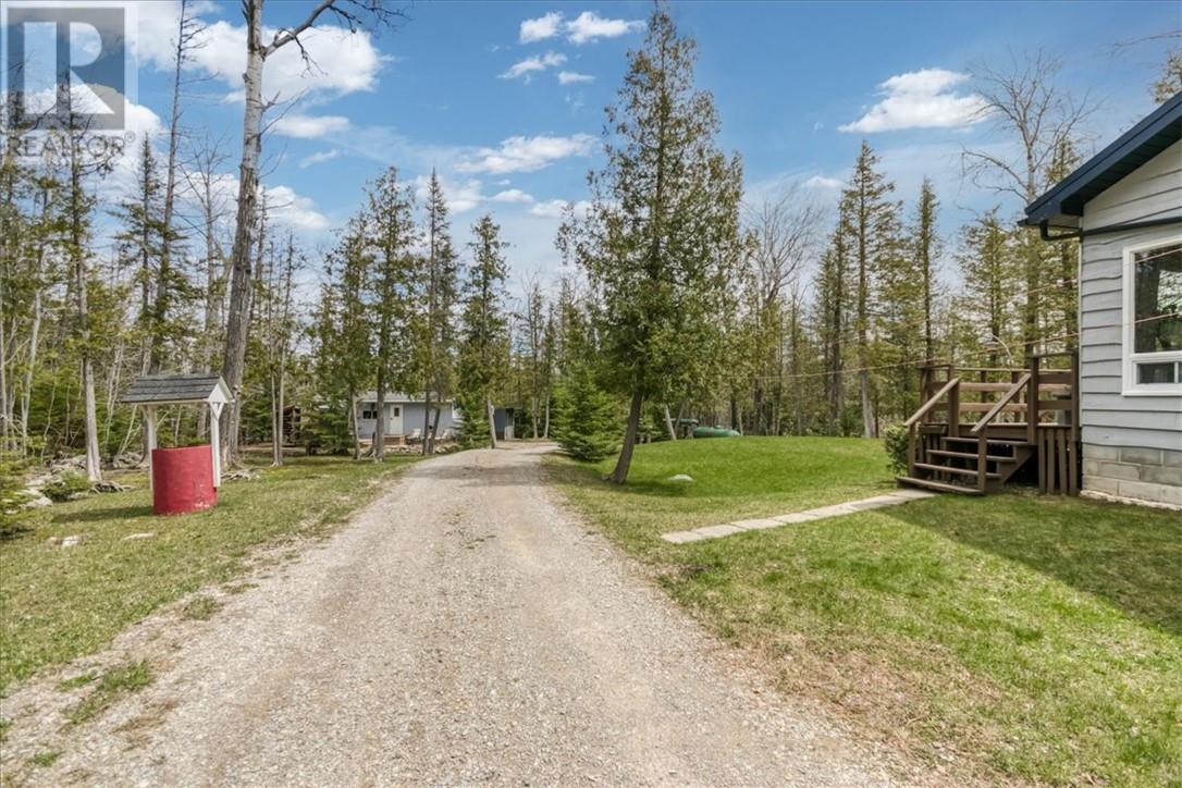 1137 Bay Estates Road S - 30