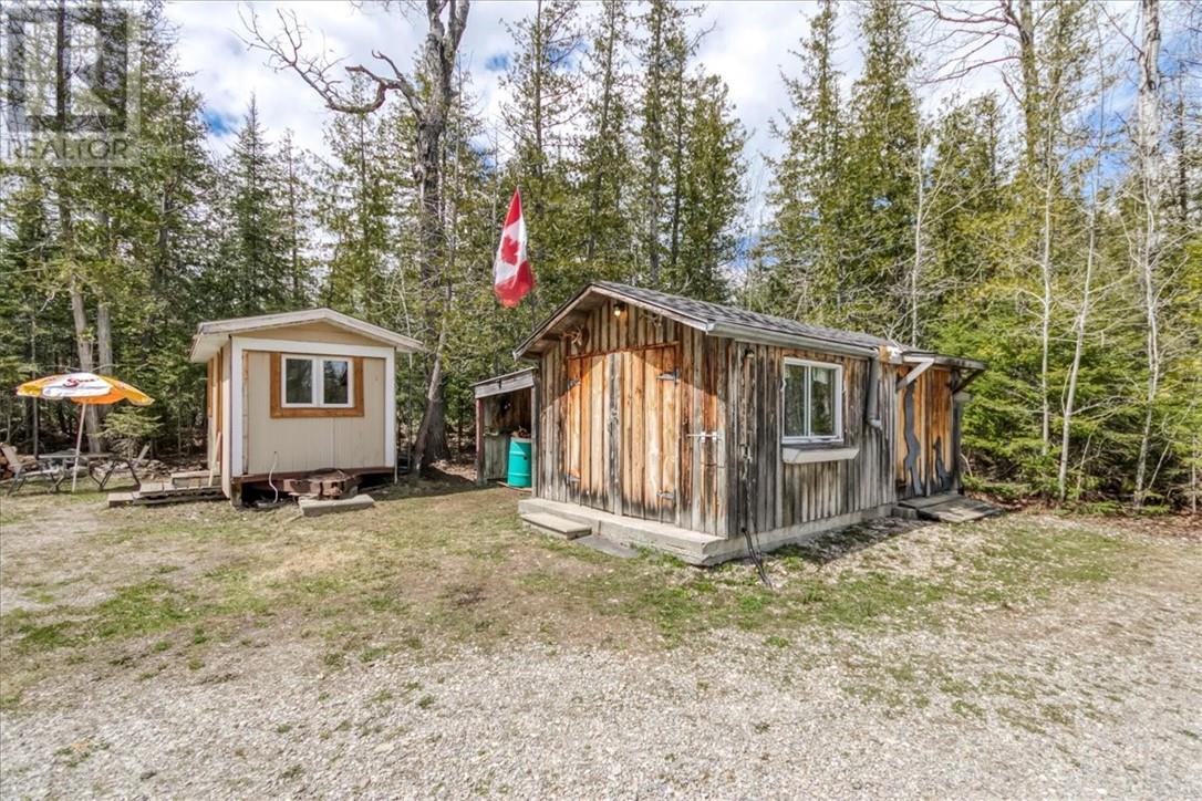 1137 Bay Estates Road S - 32