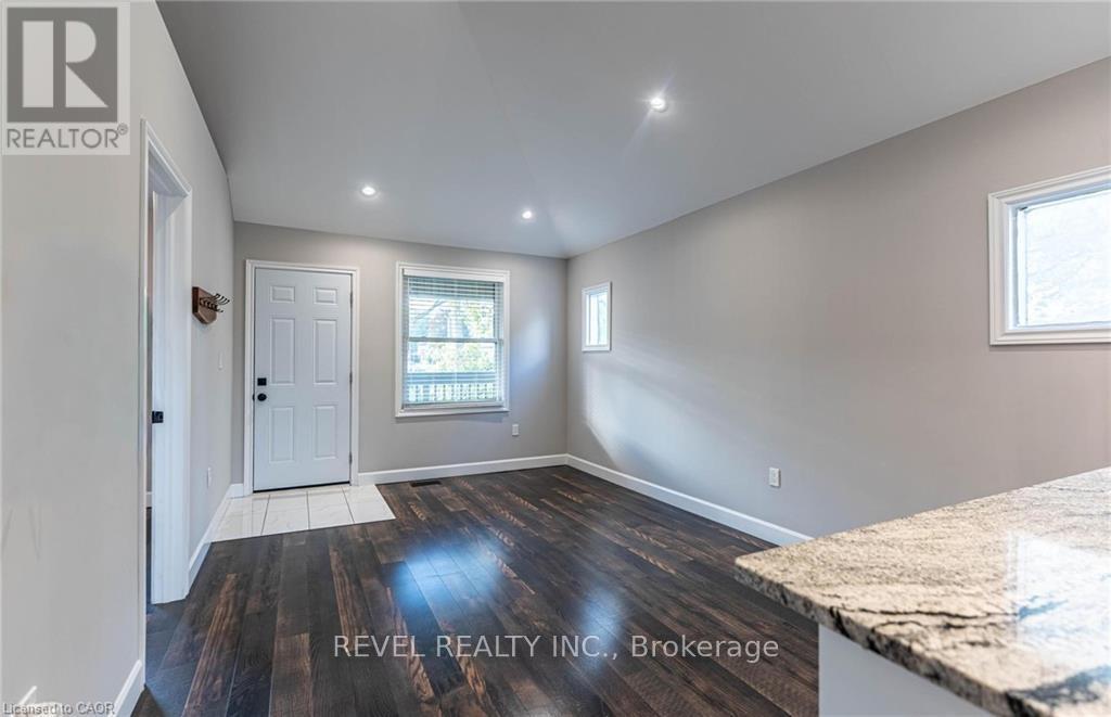 222 KENSINGTON AVENUE N - 17
