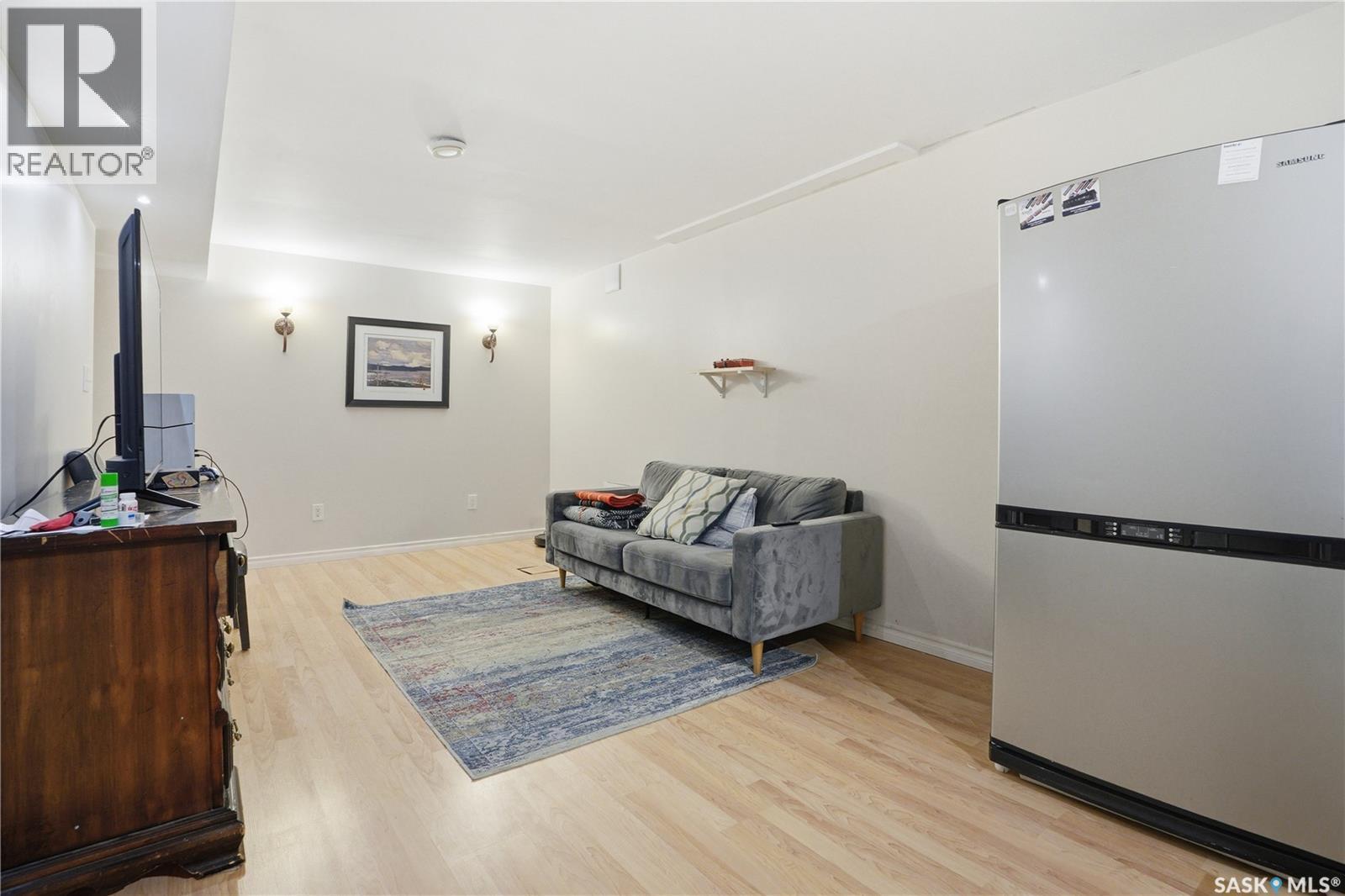 1113 Wilson CRESCENT - 32