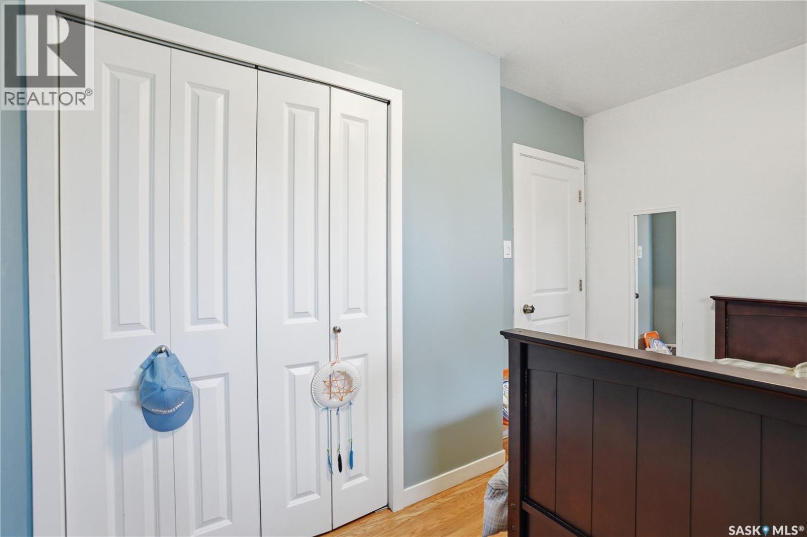1113 Wilson CRESCENT - 24