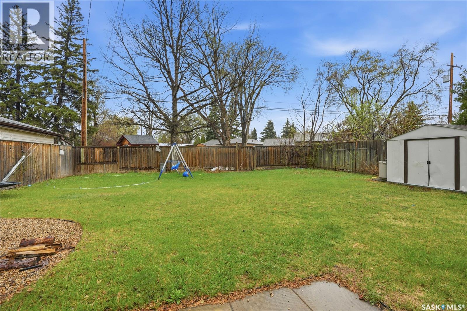 1113 Wilson CRESCENT - 44