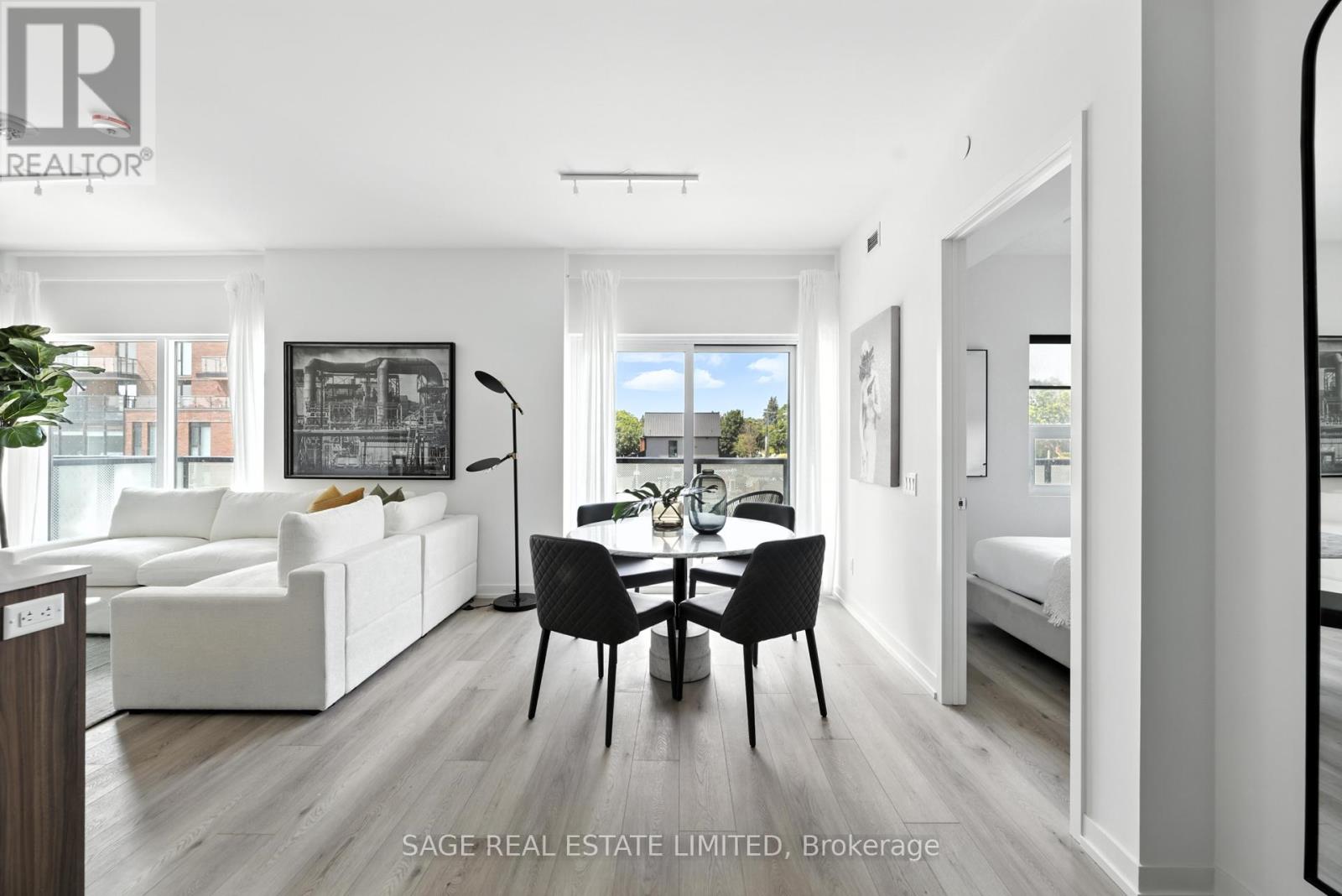 #301 863 ST CLAIR AVENUE W - 17