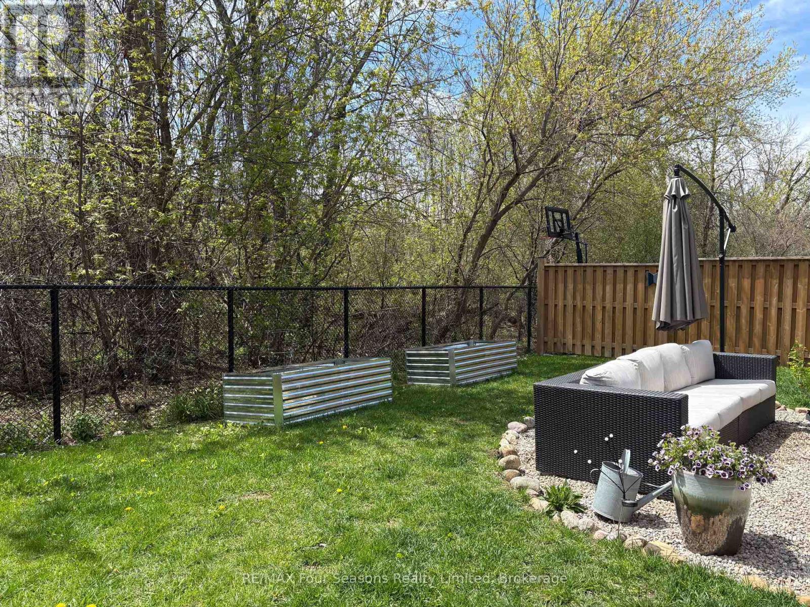 40 KIRBY AVENUE - 37