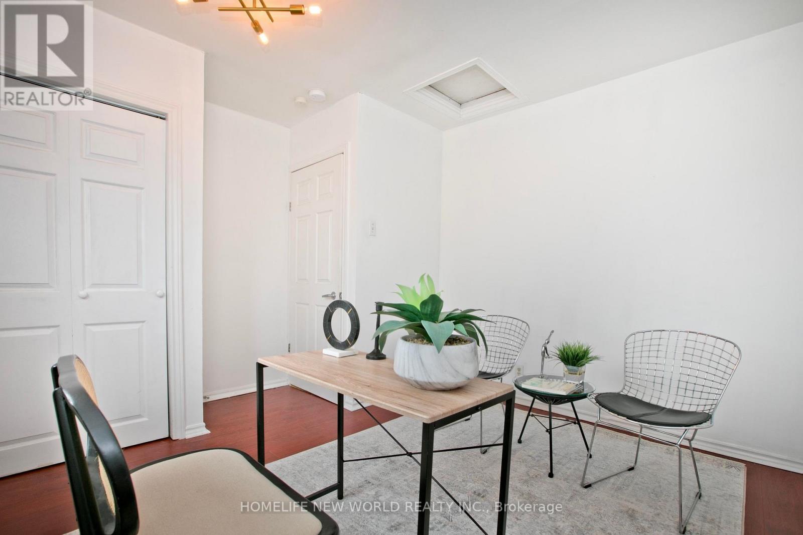 579 LAKE DRIVE S - 14