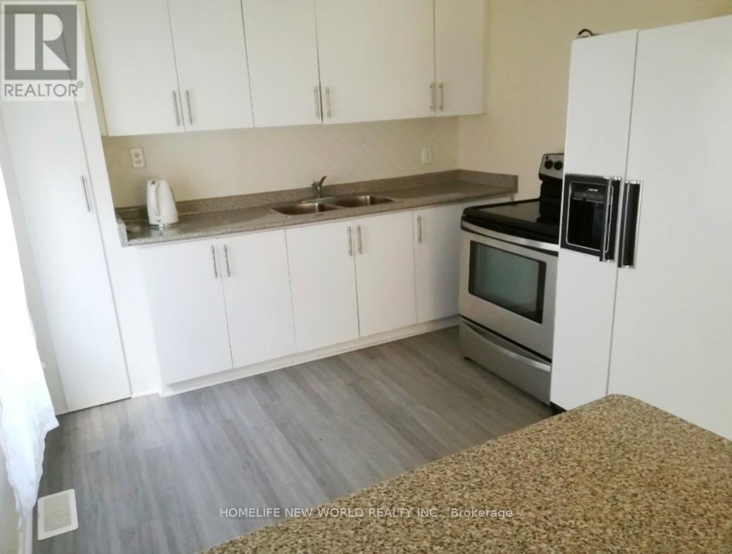 579 LAKE DRIVE S - 22