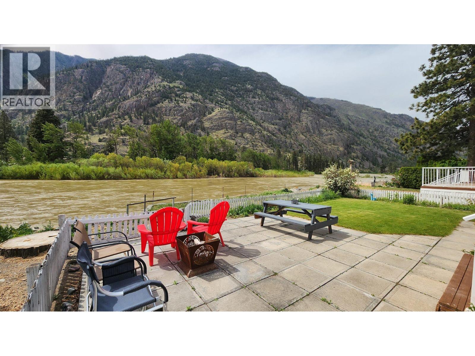 3455 Highway 3 Unit# 11, Keremeos