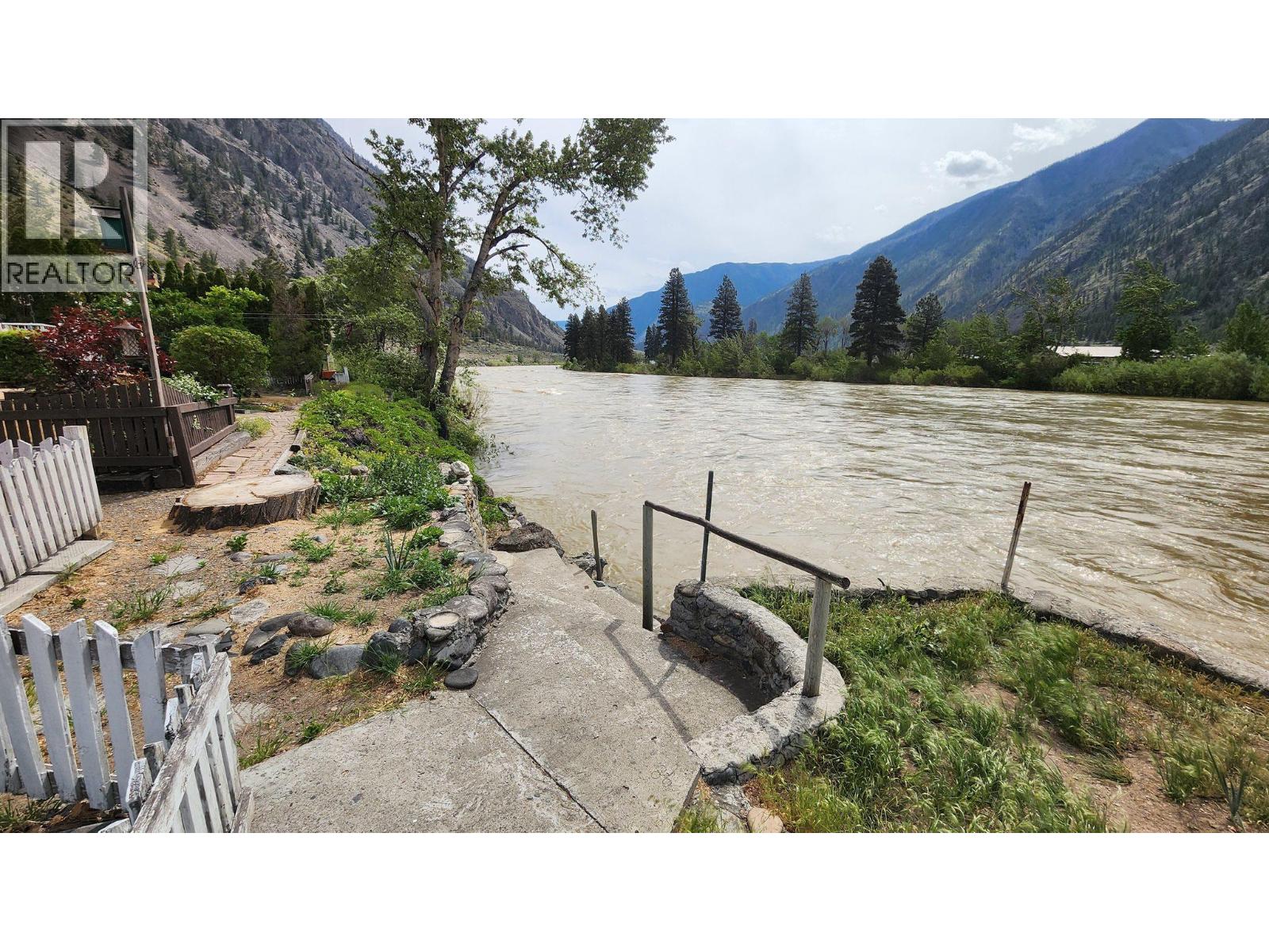 3455 Highway 3 Unit# 11, Keremeos