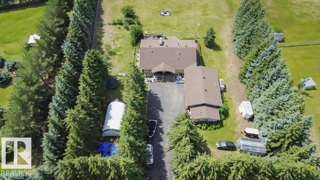 #229 53310 RGE ROAD 221 - 73