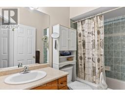 11 - 111 Colborne Street, Kawartha Lakes, ON K0M1N0 Photo 14