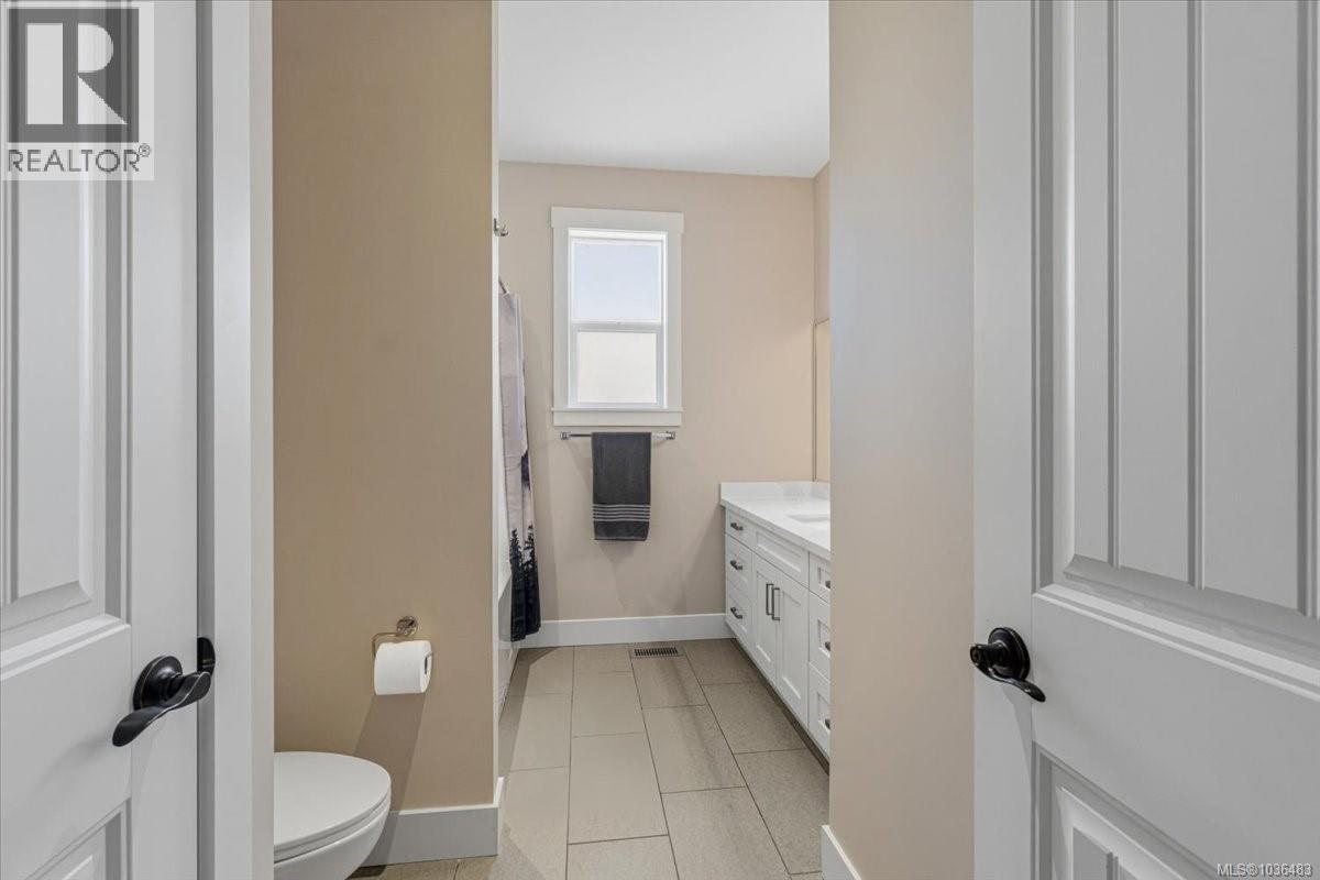 1324 Langara Dr - 25