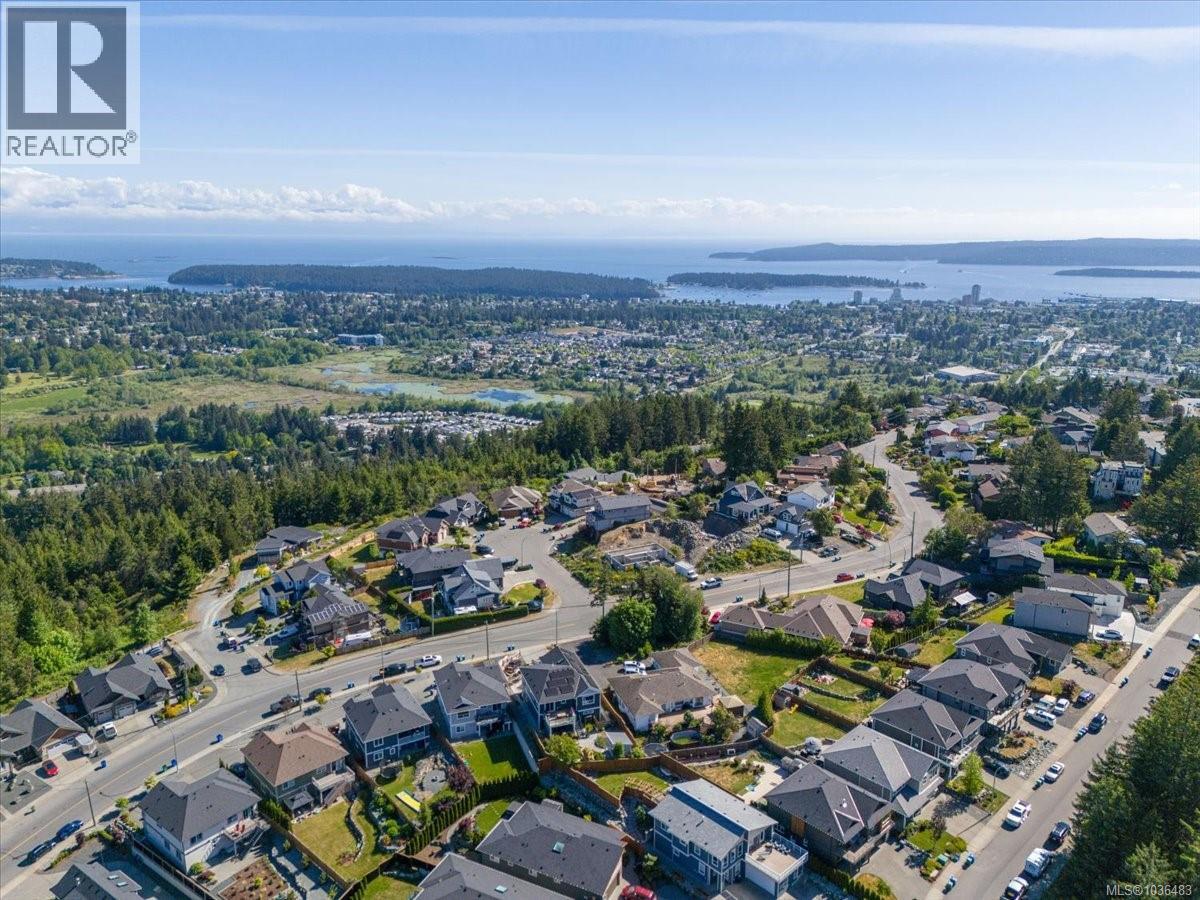 1324 Langara Dr - 47