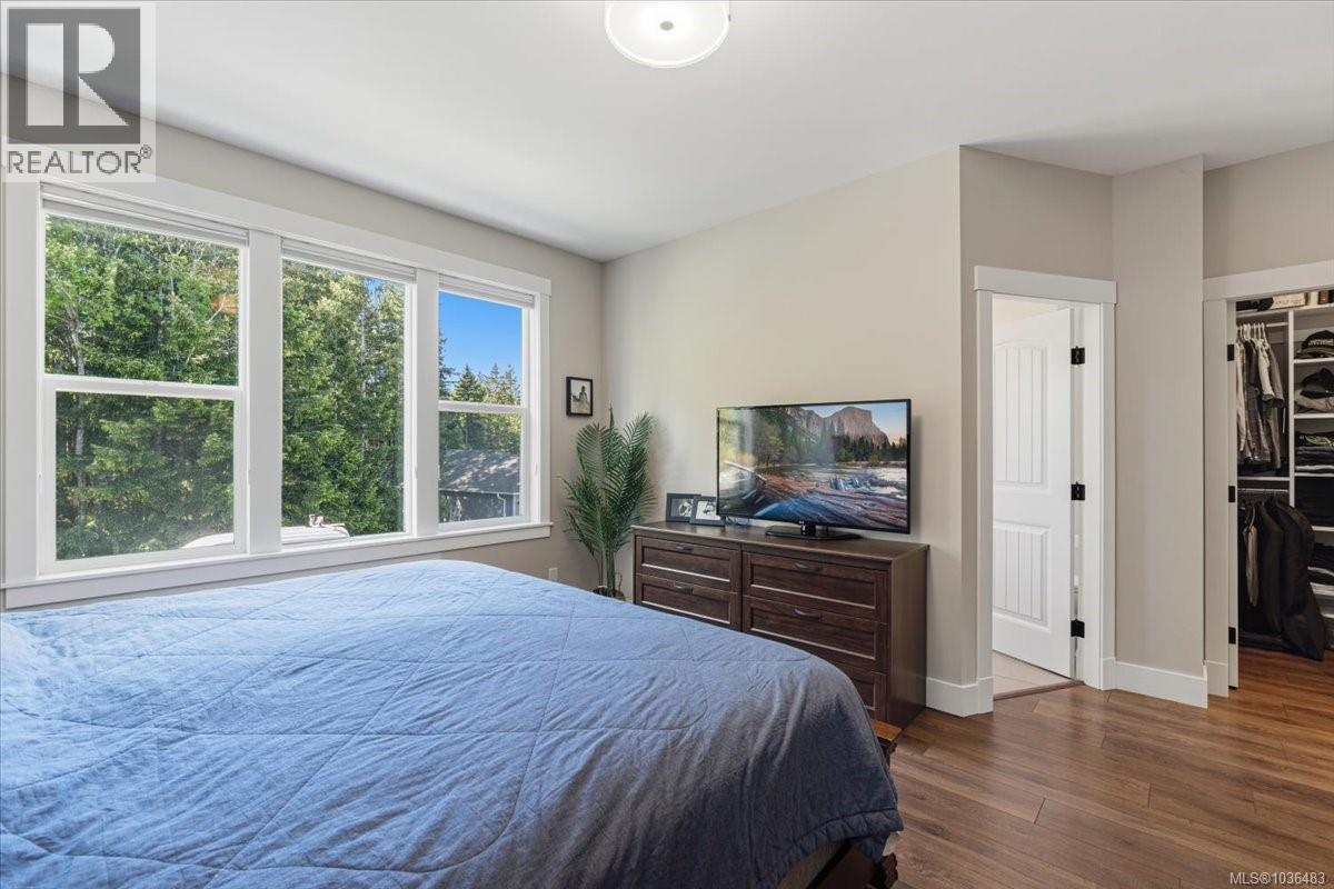 1324 Langara Dr - 18